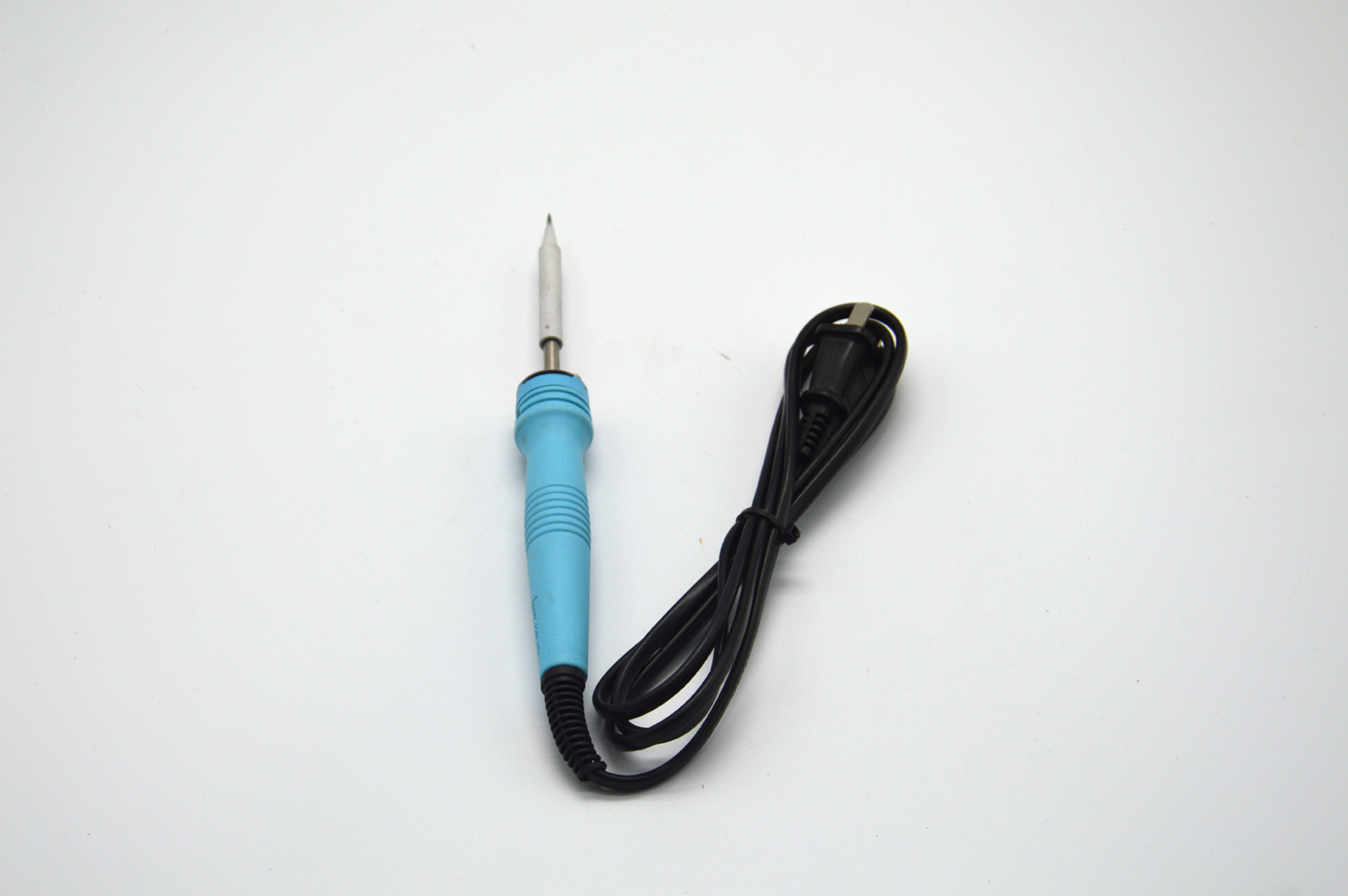 价格:1-9把 10.5元 10-49把 9.75元 50把起 9元 宝灵NO.401-220V-25W内热式电烙铁-(2).jpg